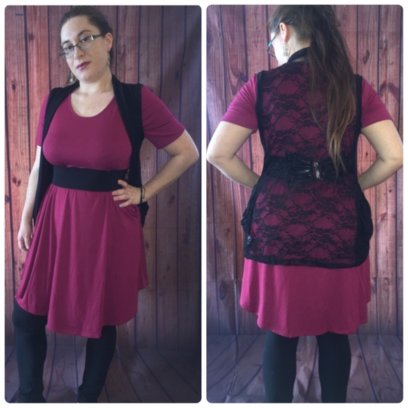 5⭐️ SOLDOUT Wine short sleeve dress w pockets - Picture 3 of 6